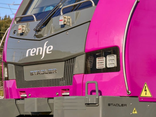 locomotora stadler multisistema EURO6000 realizada por Santy Clavel